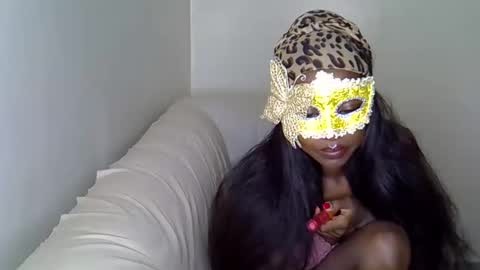 Sparkles online show from December 2025 09:45:01 PM