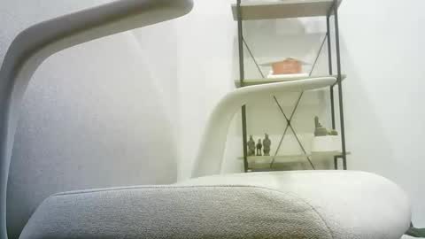 Justin online show from February 2025 09:35:02 AM