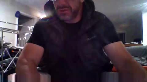 aussieguy59660 online show from October 2025 10:35:02 AM