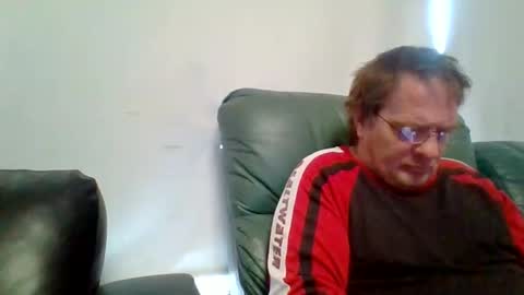 Snapshot of aussieguy8469 chatting on November 2025 10:53:02 PM aussieguy8469 online show from November 2025 10:53:02 PM