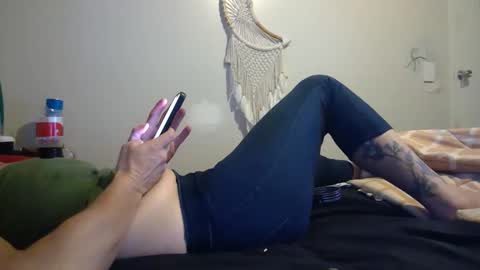 Milf4u online show from December 2024 08:22:02 AM