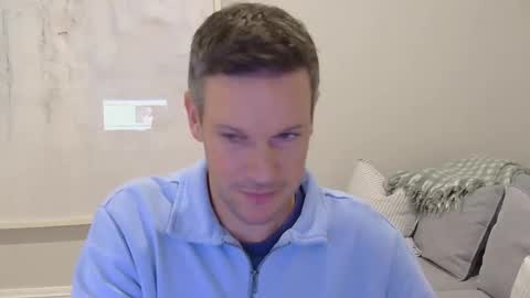 aussiesurfer0000 online show from April 2026 07:44:02 AM