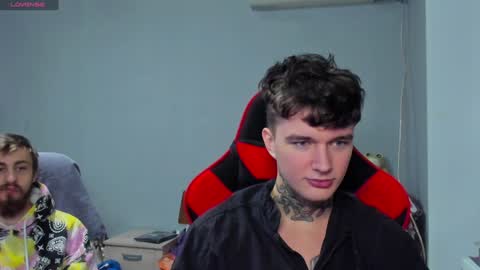 Snapshot of austen_milker chatting on December 2024 04:57:01 PM Austen online show from December 2024 04:57:01 PM