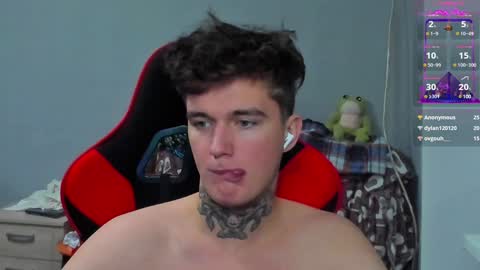 Snapshot of austen_milker chatting on December 2024 09:22:02 PM Austen online show from December 2024 09:22:02 PM