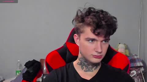 Snapshot of austen_milker chatting on January 2025 06:51:02 PM Austen online show from January 2025 06:51:02 PM