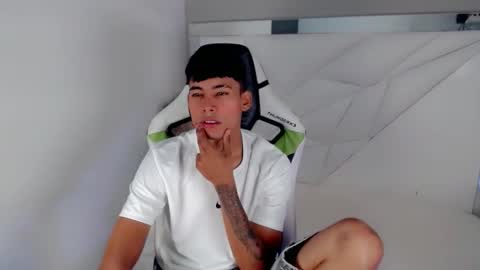 AUSTIN online show from October 2025 02:15:01 PM