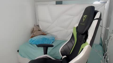 AUSTIN online show from November 2025 12:27:02 PM