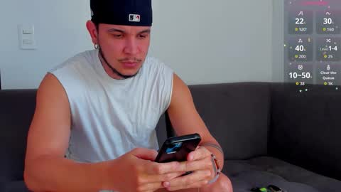 A online show from October 2025 08:59:02 PM