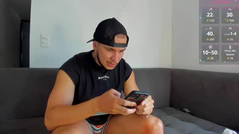 A online show from November 2025 07:12:01 PM