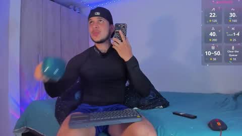 A online show from November 2025 08:43:01 PM