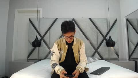 austinreeds online show from October 2025 11:54:02 AM