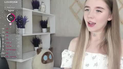 Snapshot of auto_baby chatting on September 2025 11:14:01 AM Dasha online show from September 2025 11:14:01 AM