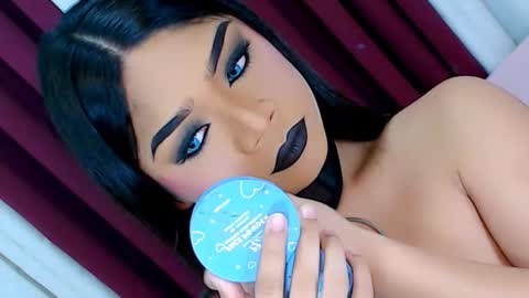 Ava online show from October 2025 09:41:01 AM