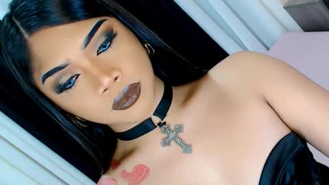 Ava online show from December 2025 06:54:02 AM