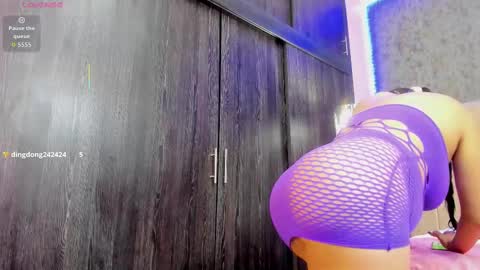 AVA online show from September 2025 04:14:02 AM