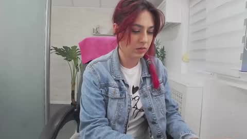 Snapshot of avablue_ chatting on May 2026 02:42:01 AM online show from May 2026 02:42:01 AM