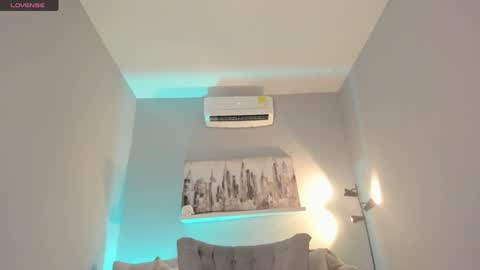 Snapshot of avalon_badger chatting on January 2025 03:45:01 PM Avalon online show from January 2025 03:45:01 PM