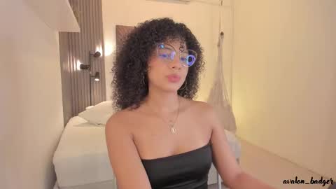 Snapshot of avalon_badger chatting on September 2025 07:47:02 PM Avalon online show from September 2025 07:47:02 PM