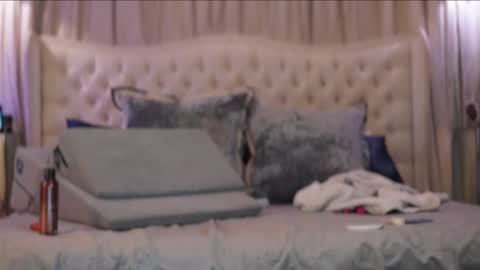 AvalonnFoxx online show from January 2025 06:27:01 AM