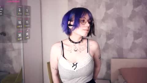 avaobierne online show from November 2025 06:19:01 PM