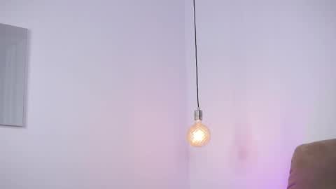 Carina online show from April 2026 02:49:01 PM