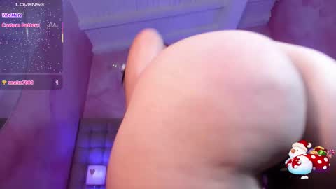 avawhiite online show from December 2025 05:32:01 PM