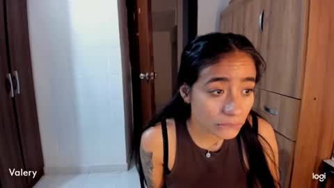 Snapshot of ave_fenix69 chatting on October 2025 02:23:02 AM Valery -- online show from October 2025 02:23:02 AM