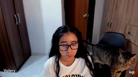 Snapshot of ave_fenix69 chatting on October 2025 02:30:02 AM Valery -- online show from October 2025 02:30:02 AM