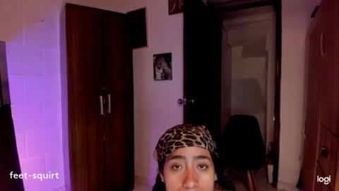 Snapshot of ave_fenix69 chatting on May 2026 02:29:02 AM Valery -- online show from May 2026 02:29:02 AM