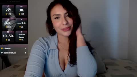 ave_negra_ online show from September 2025 10:01:02 PM