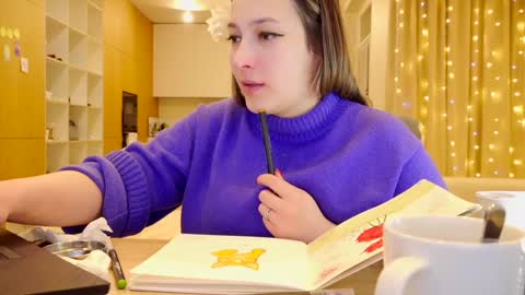 Snapshot of aveksmr chatting on January 2025 08:26:02 PM Kate online show from January 2025 08:26:02 PM