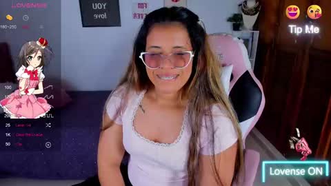 Snapshot of avelis_trum2 chatting on September 2025 08:32:01 PM Abbigail online show from September 2025 08:32:01 PM
