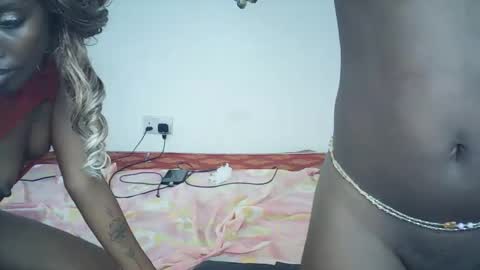 averrine online show from April 2026 09:23:01 PM