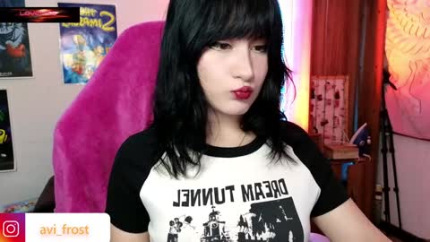 Snapshot of avi_frost chatting on January 2025 07:04:01 AM Saraaaa independent model 3 online show from January 2025 07:04:01 AM