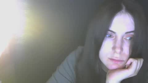 avialenne online show from April 2026 06:52:02 PM