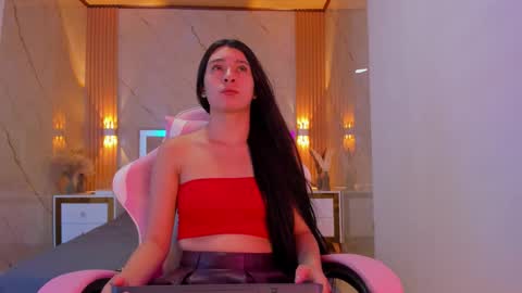 Snapshot of avigail_xo chatting on February 2026 12:31:01 PM Avigail online show from February 2026 12:31:01 PM