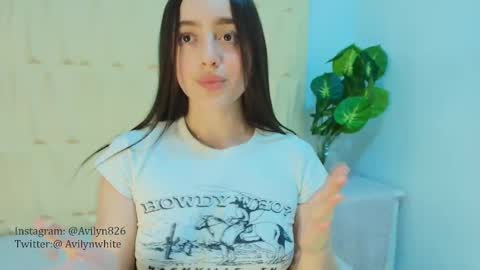 Snapshot of avilyn chatting on February 2026 06:19:02 AM Avilyn online show from February 2026 06:19:02 AM