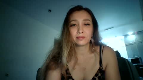 Snapshot of avinelra chatting on June 2026 07:26:02 PM avinelra online show from June 2026 07:26:02 PM
