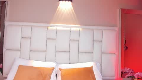 Avy  online show from February 2026 11:43:02 AM