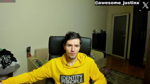 Snapshot of awesome_justin chatting on December 2024 06:25:01 PM Justin online show from December 2024 06:25:01 PM