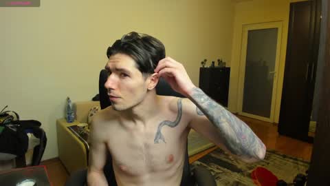 Snapshot of awesome_justin chatting on January 2025 11:33:02 AM Justin online show from January 2025 11:33:02 AM