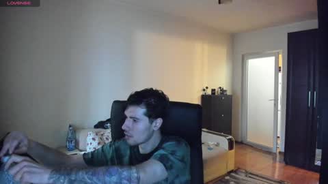 Snapshot of awesome_justin chatting on February 2025 11:31:01 AM Justin online show from February 2025 11:31:01 AM