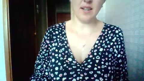 awesomeladyy online show from April 2026 08:09:02 AM