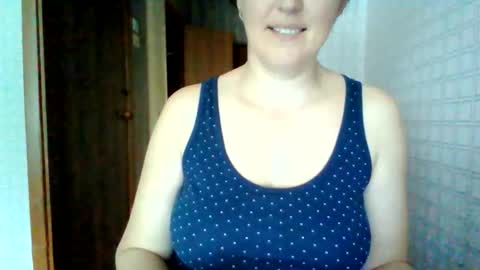 awesomeladyy online show from June 2026 12:11:01 PM
