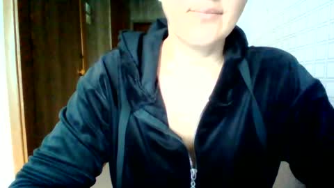 awesomeladyy online show from June 2026 07:50:02 AM
