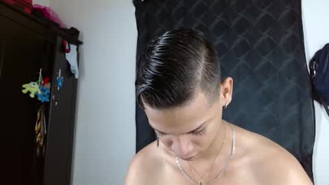 Snapshot of axcel_boy chatting on November 2025 01:22:04 PM axcel online show from November 2025 01:22:04 PM