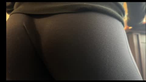 Snapshot of axel101101 chatting on December 2024 06:52:01 PM Axel Palacios online show from December 2024 06:52:01 PM