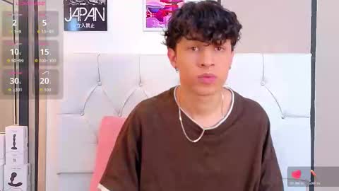 Axel Evanss online show from November 2025 12:37:01 PM