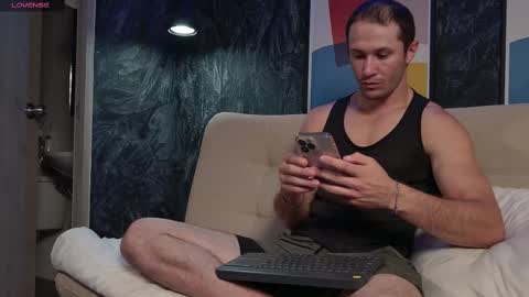 Axel Fairchaild online show from November 2025 12:47:01 PM