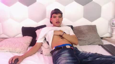 Snapshot of axel_forte chatting on March 2025 12:33:02 PM Axel Forte online show from March 2025 12:33:02 PM